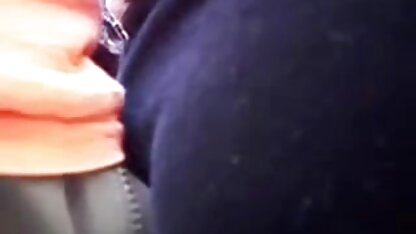 Het meisje was vastgebonden en bracht de stalen nederlandstalige sex films haak naar de anus.