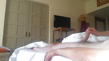 Slim rood haar leidt tot gratis nl porno films orgasme met een pen