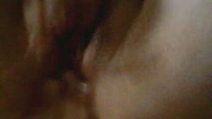 Jesse gooit pen met spijkerbroek en Vagina masturbatie nederlandstalige porno film