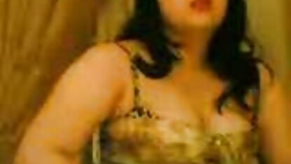 Milach komt gratis nl porno films de amandelen in de mond binnen.