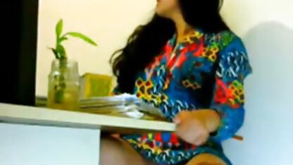 Bril nederlandstalige sex video meisje houdt van anale seks