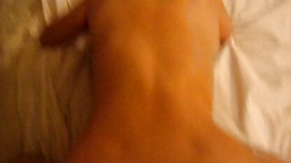 Vrouw met een bril die dick pov gratis pornofilm nl pijpt