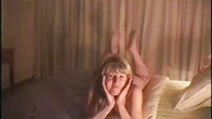 Slanke vrouw in de sportschool dutch porno free spring op grote rubber fallus