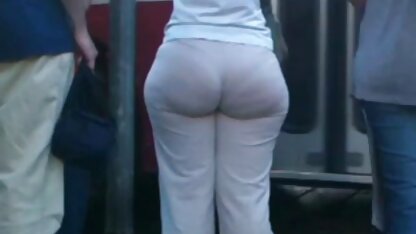 Het meisje masseert hollandse sex tube geweldige Kip.