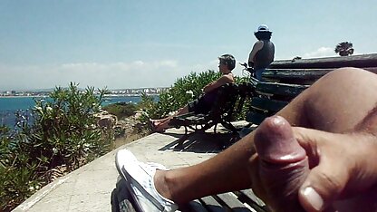 Hardcore nederlandstalige sex films krullende rus en haar vriend die seks hebben in het meer.