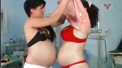 De uiteinden van de Thaise geslachtsgemeenschap in de hollandse seksfilms vagina zijn kaal