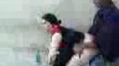 Busty girl in cap neuken geboren kolonel in hollandse pono de kont