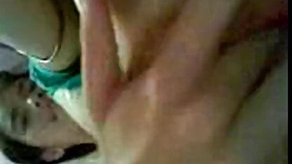 Neef breekt een oma en gratis nederlandstalige porno geniet van seks.