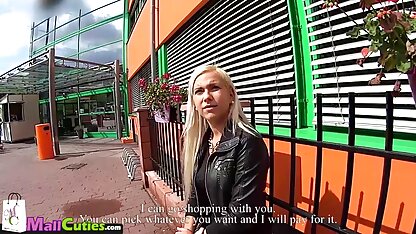 Kaal stuk neukte hollandse porno tube babe in het interview.