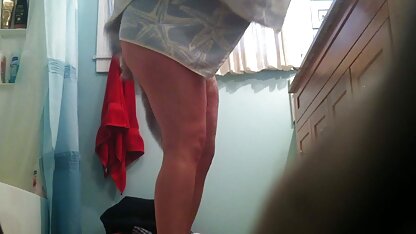 Beauty gratis hollandse sexfilms Kitty pompt vagina, tepels en eikels