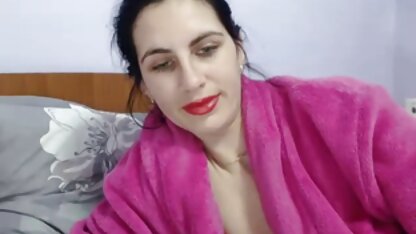 Een meisje met kleine borsten kwam om te dutch porno free masseren en geweldige seks te krijgen.